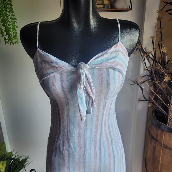 Cupcakes and Cashmere dress Size 6 - Picture 2 of 6